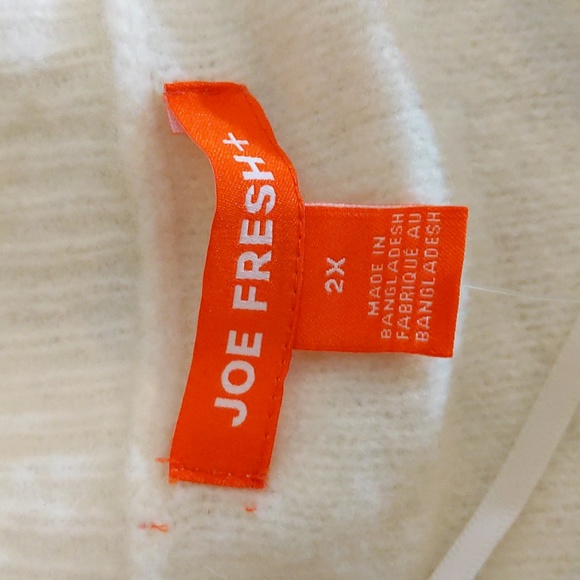 Joe Fresh| NWT Off-White Textured Patterned Crew Neck Sweater With Side Slit - Picture 10 of 14